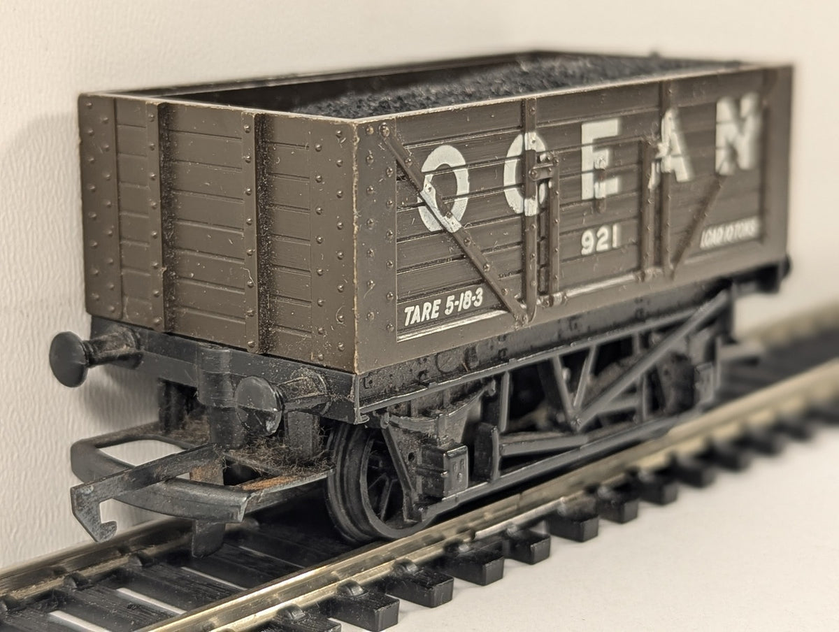 Hornby OO Gauge 7 Plank Open Wagon 'Ocean' Goods Wagon 921 Ocean Brown R.010