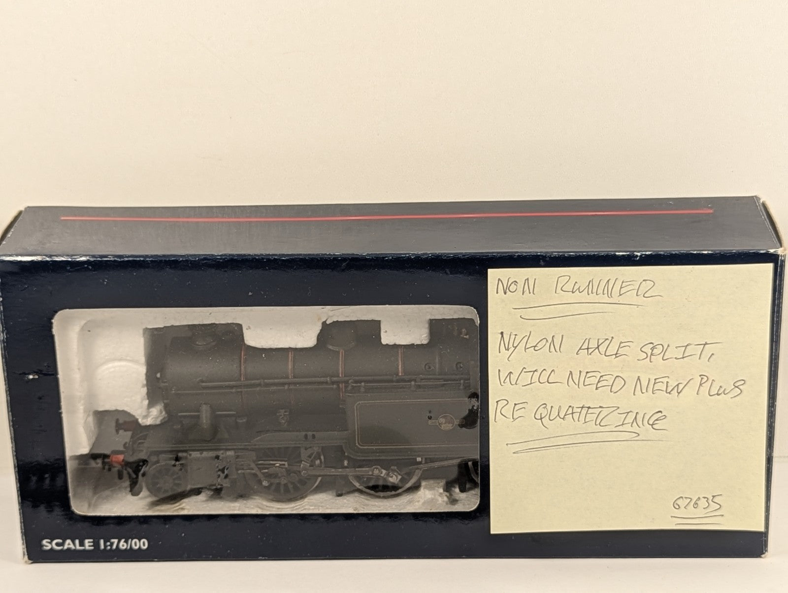 Bachmann 31-611 OO Gauge V1 Tank 67635 BR Lined Black Weathered - Non-Runner