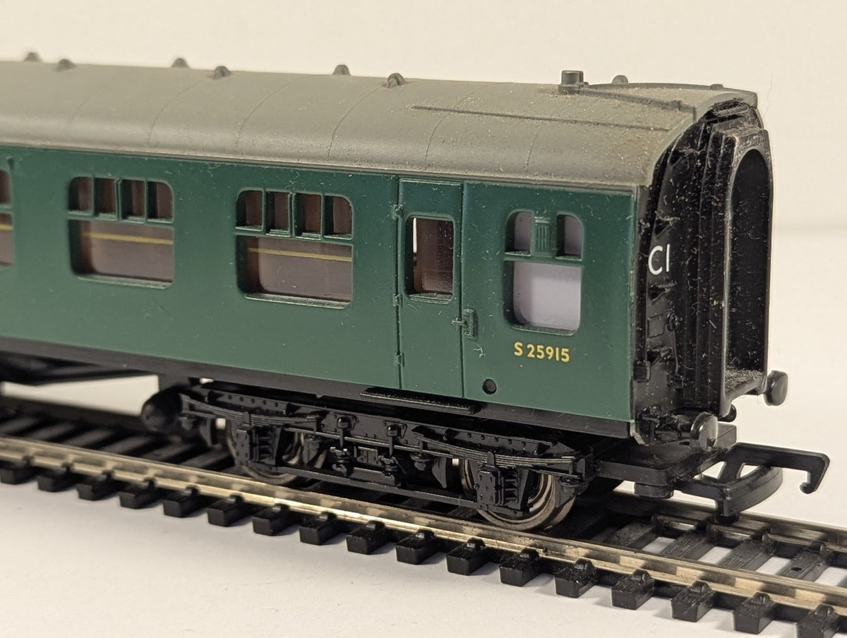 Mainline Railways OO Gauge Mark 1 SK Second Corridor Passenger Coach S25915