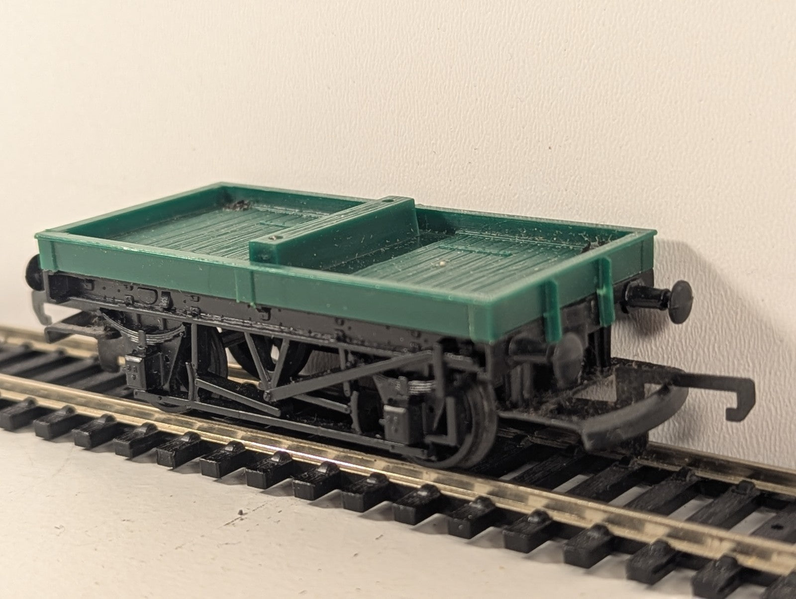Hornby Tri-ang OO Gauge R676 Bolster Wagon B913011