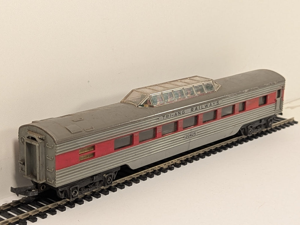 Tri-ang Railways OO Gauge R25 Vista Dome Coach 20425