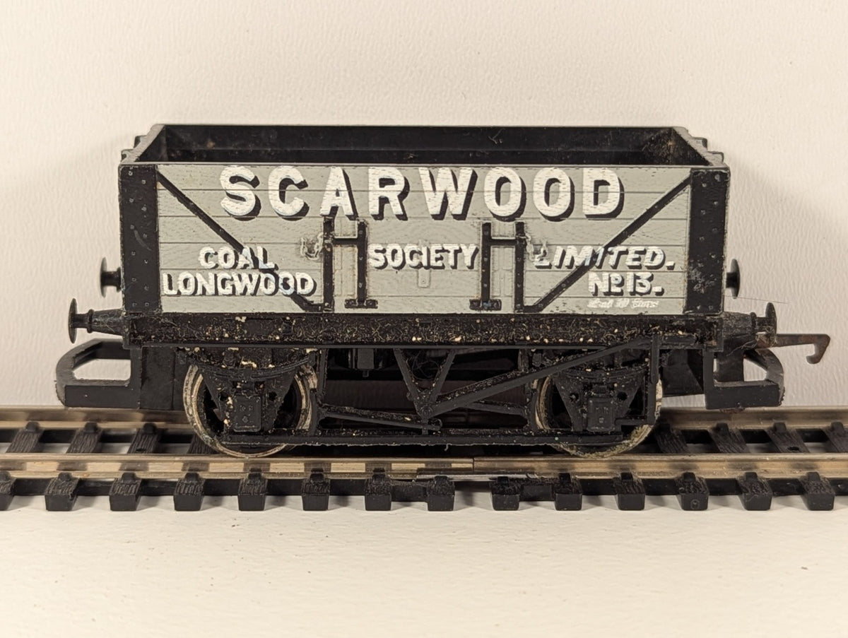 Hornby R716 OO Gauge 5-Plank Open Wagon – “Scarwood Coal, Longwood Society Ltd”