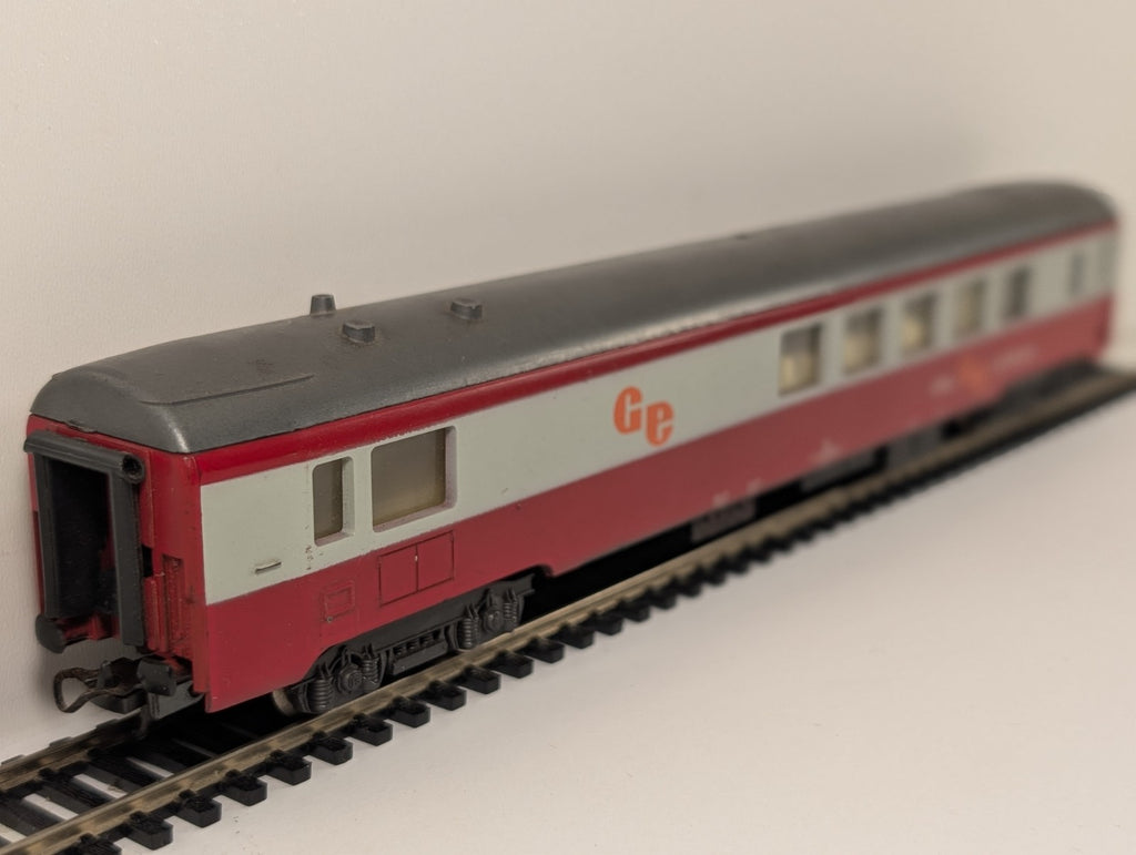 Lima SNCF Gril Express OO Gauge Restaurant Coach