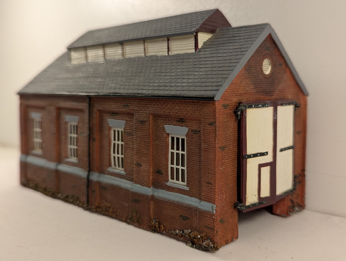 Hornby OO Gauge Skaledale Engine Shed Building R8511