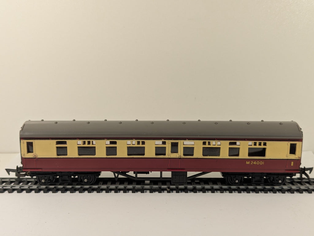 Tri-ang OO Gauge BR 1st&3rd Composite Coach Cream & Maroon - Boxed