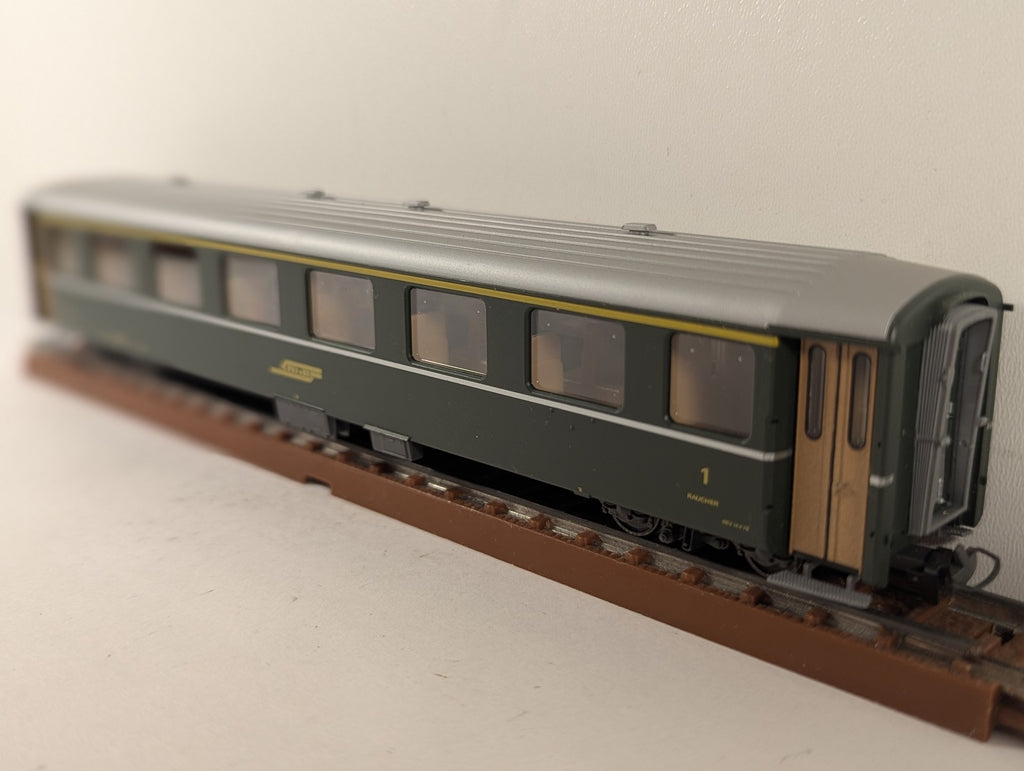 Bemo H0m RhB 1st Class Passenger Coach A 1235 RhB Green 3252 115