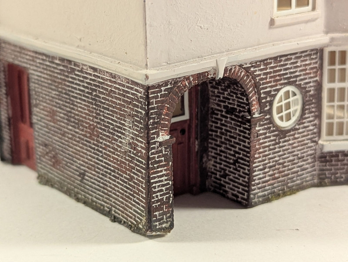 Hornby OO Gauge 1930s Detached House Building R9705
