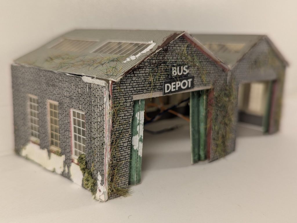 Metcalfe OO Gauge Bus Depot Building PO226