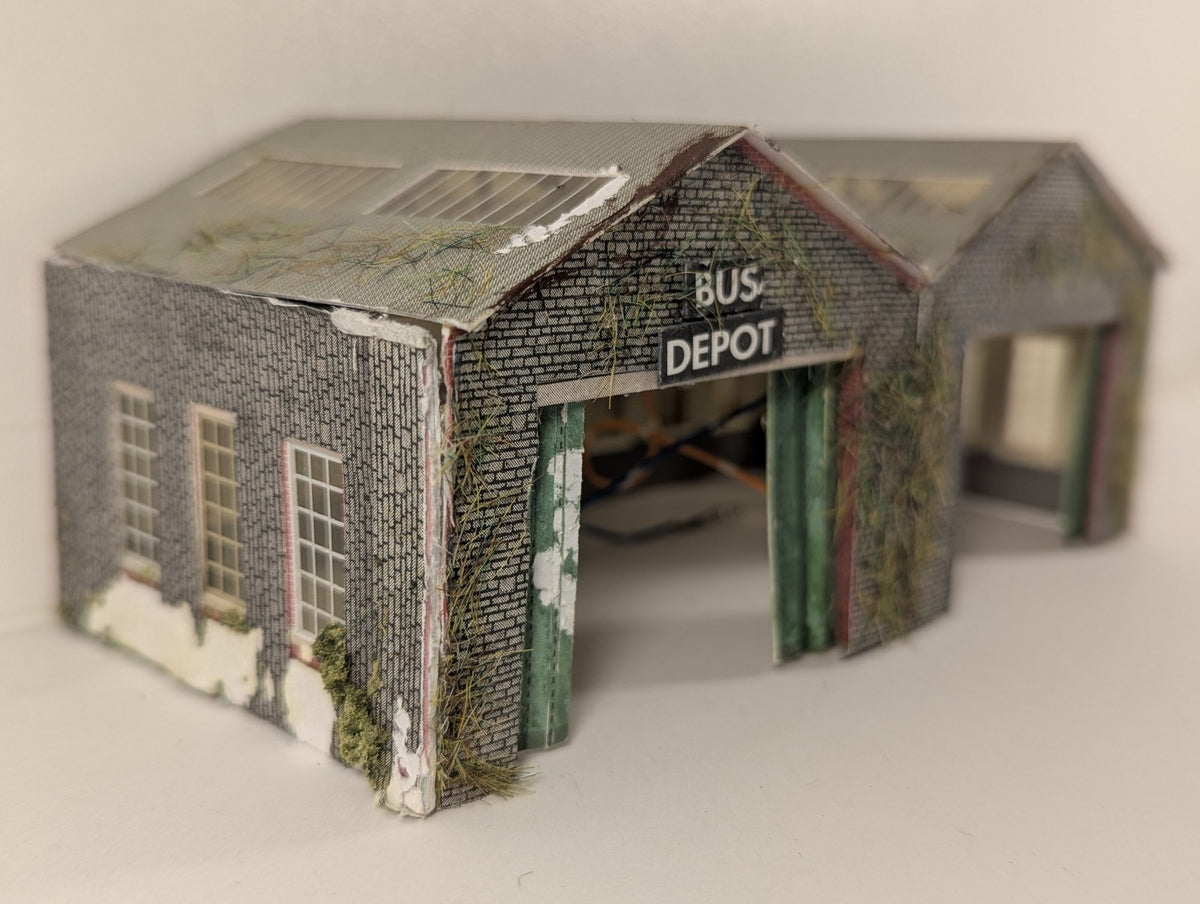 Metcalfe OO Gauge Bus Depot Building PO226