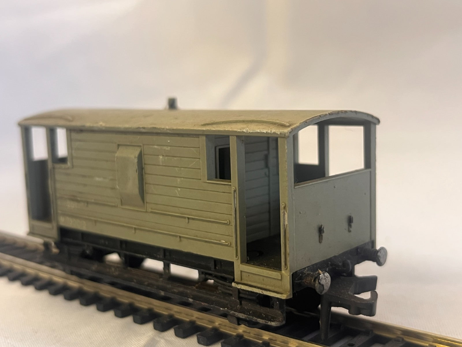 Hornby Dublo OO Gauge 20 Ton Goods Brake Van M730012