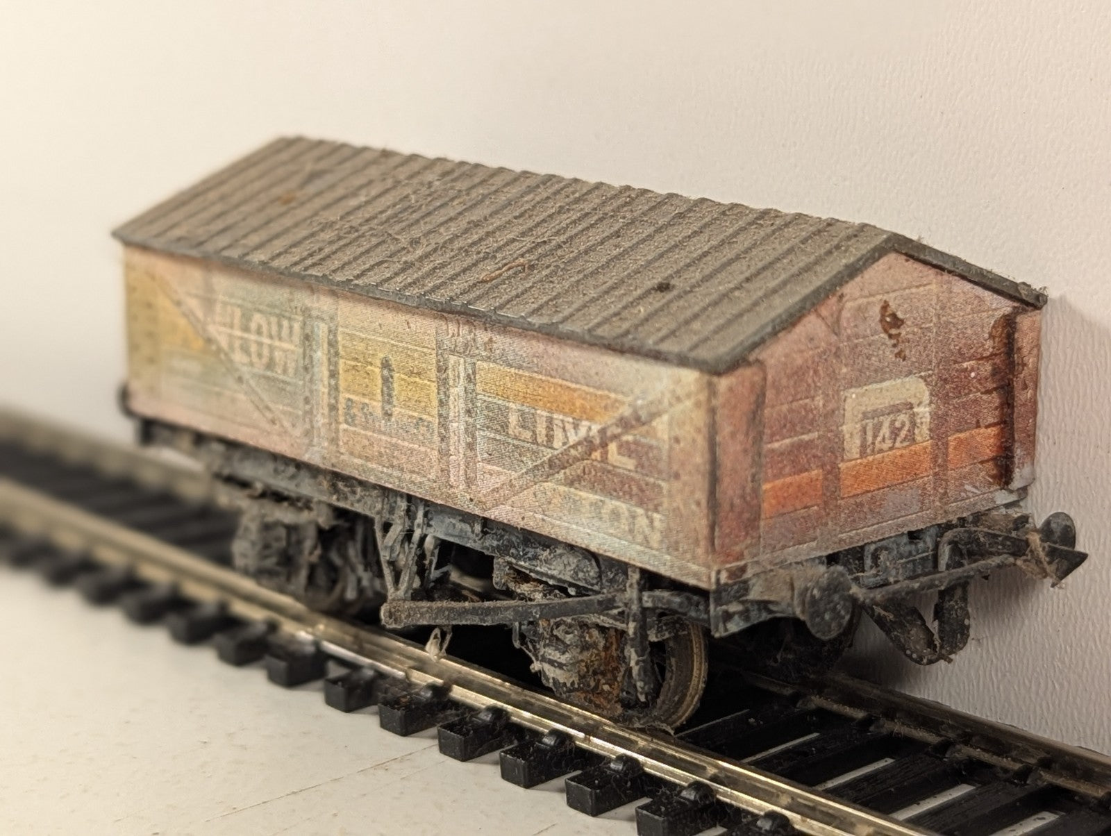 Peco OO Gauge W. Low & Stone Co. Buxton Lime Wagon Goods Wagon 142