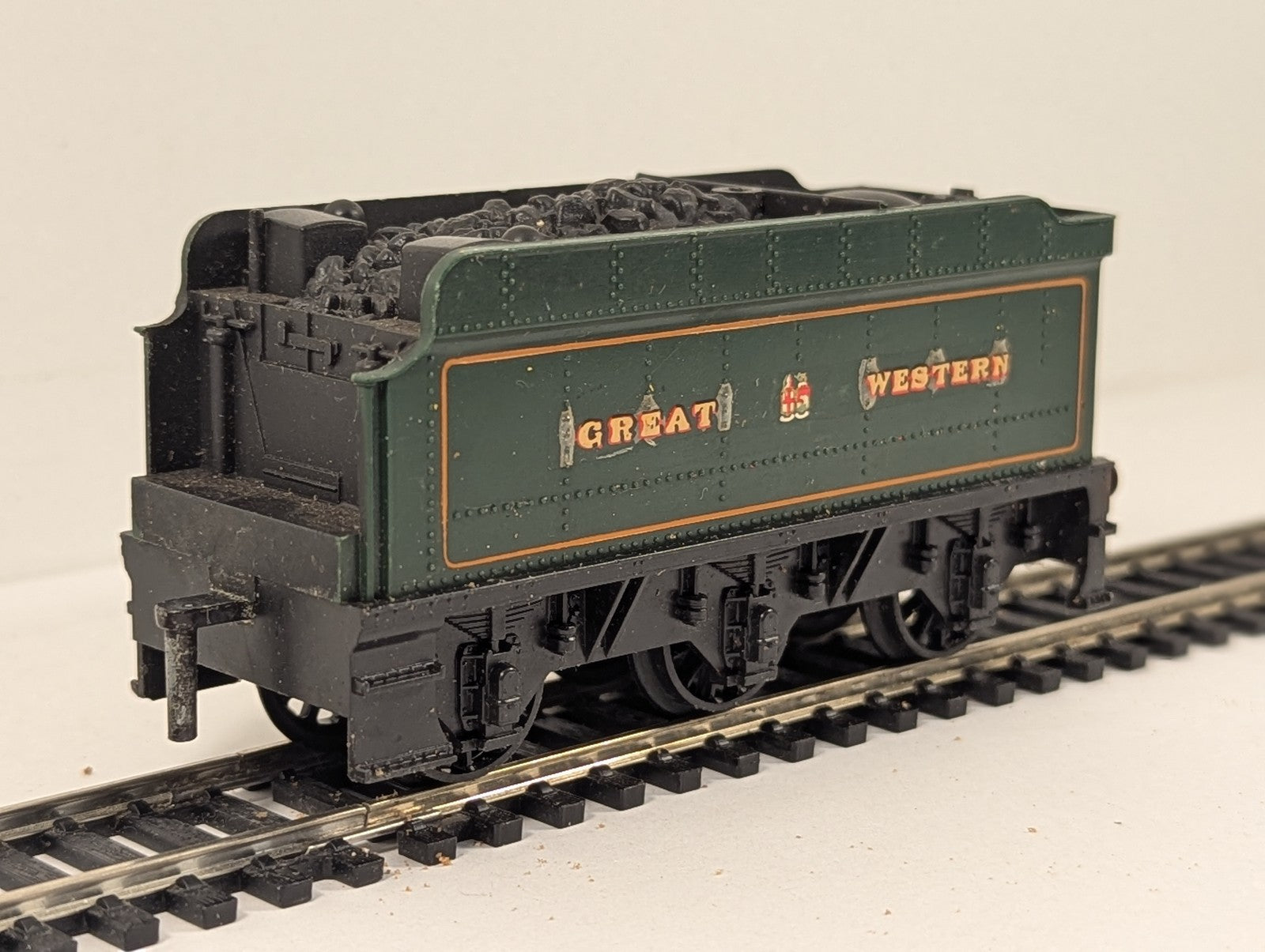 Tri-ang OO Gauge Hall Class Tender GWR Green