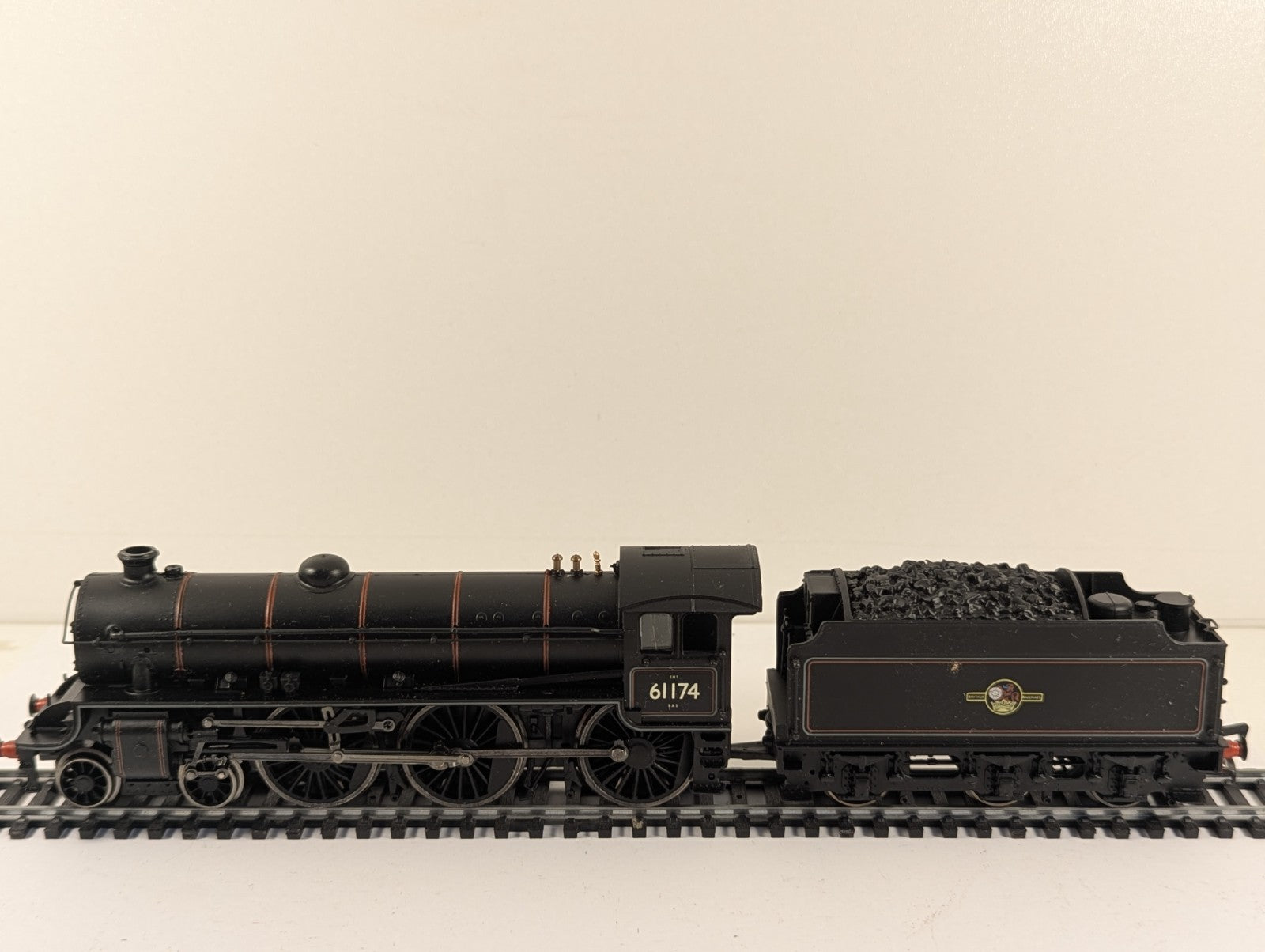 Bachmann Branchline OO Gauge Class B1 4-6-0 Poor Runner