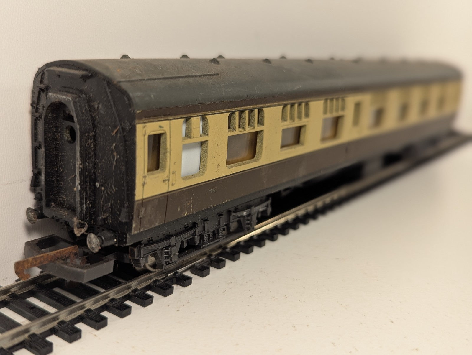 Lima OO Gauge BR Mk1 Corridor Coach Passenger Coach W24624