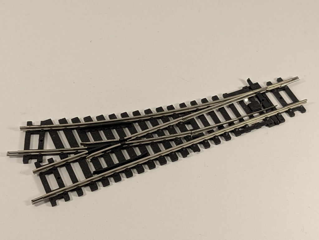 Hornby OO Gauge Right Hand Point Track R8073