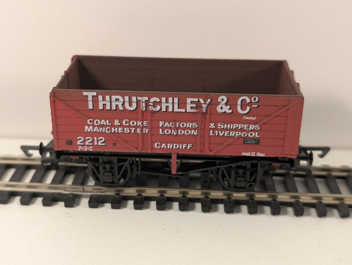 Dapol B103 OO Gauge 7-Plank Wagon – Thrutchley & Co.