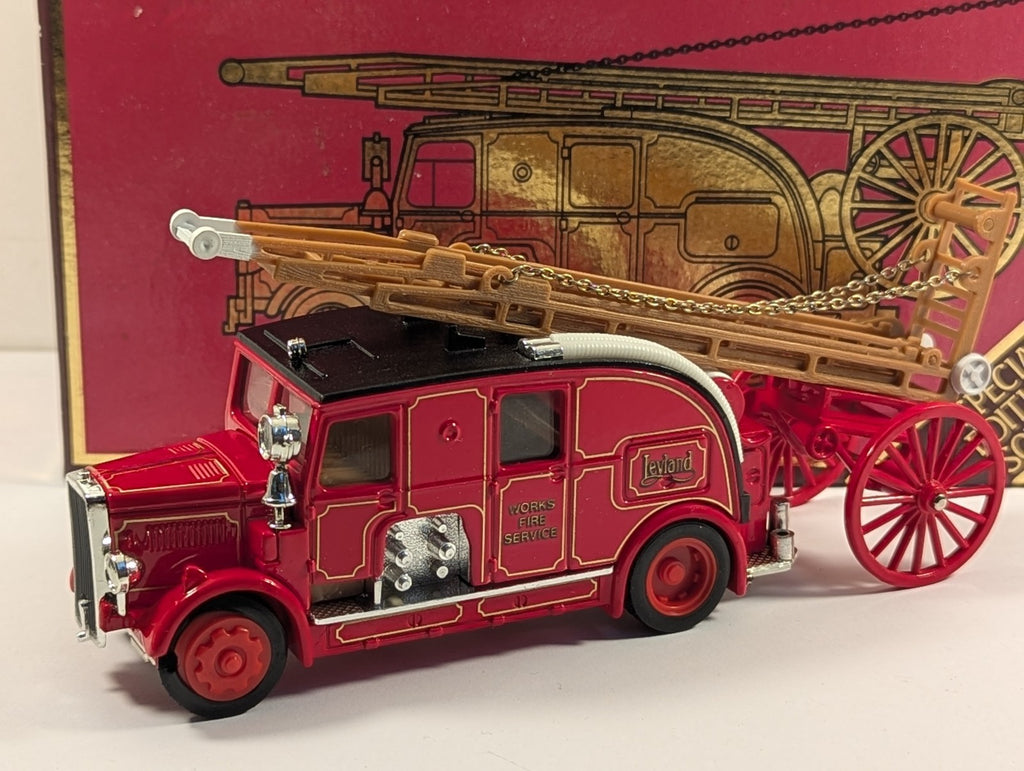 Matchbox Models of Yesteryear YS-9 1936 Leyland Cub Fire Engine