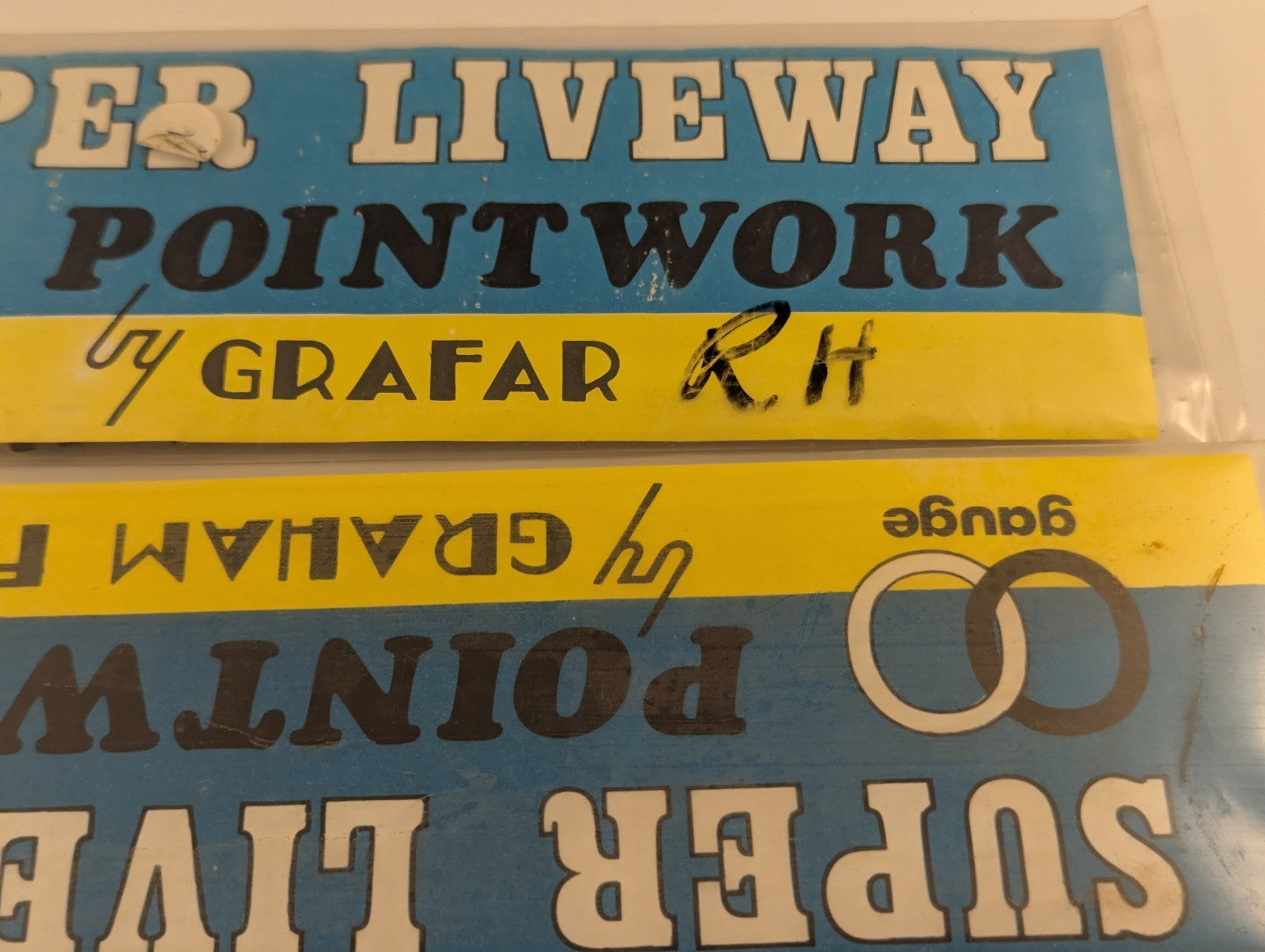Graham Farish Pair of OO Gauge Points