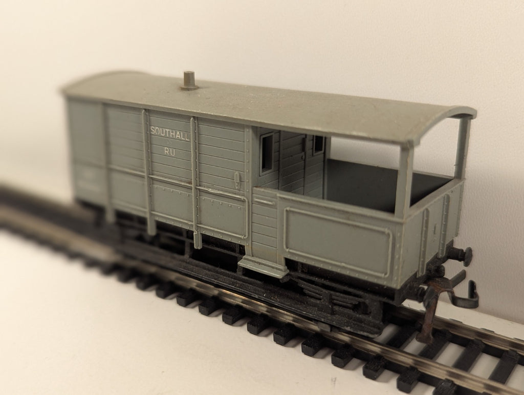 Hornby Dublo 4312 16-Ton Goods Brake Van in BR Grey