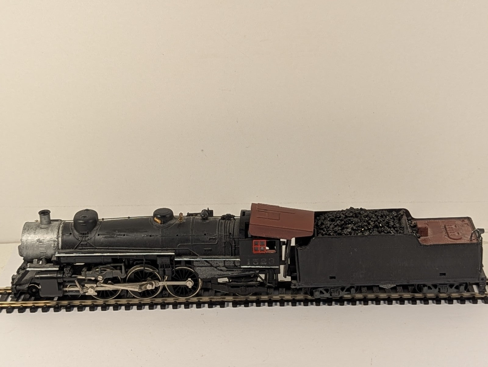 Mehano HO Scale 2-6-0 Mogul Steam Locomotive - Spares or Repair