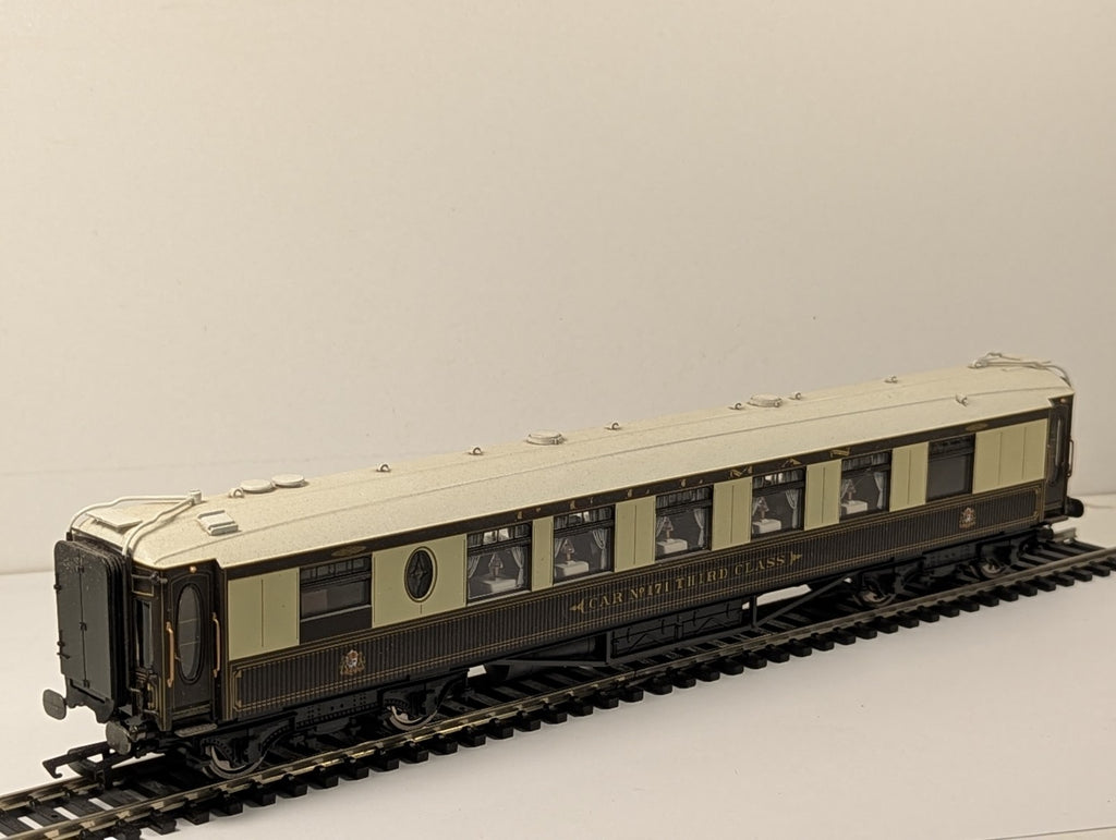 Hornby Pullman Parlour Car No. 171 Third Class Passenger Coach - Lights Up