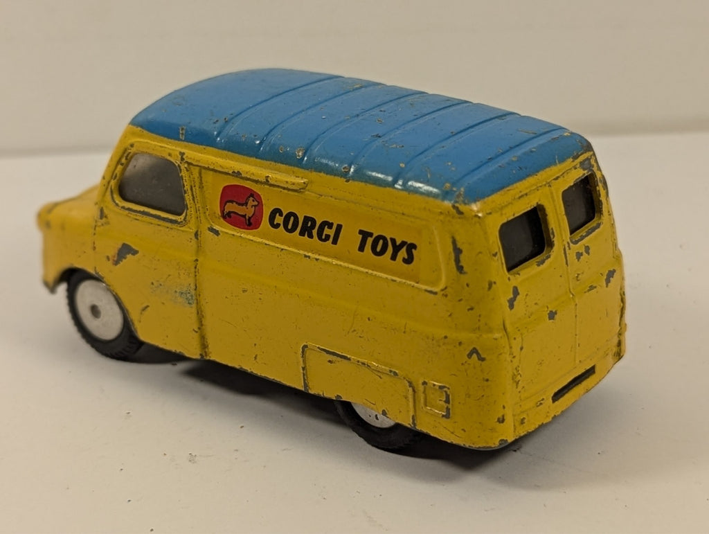 Corgi Toys 422 Bedford 12cwt Van 1:43 Scale - Chipped Paint