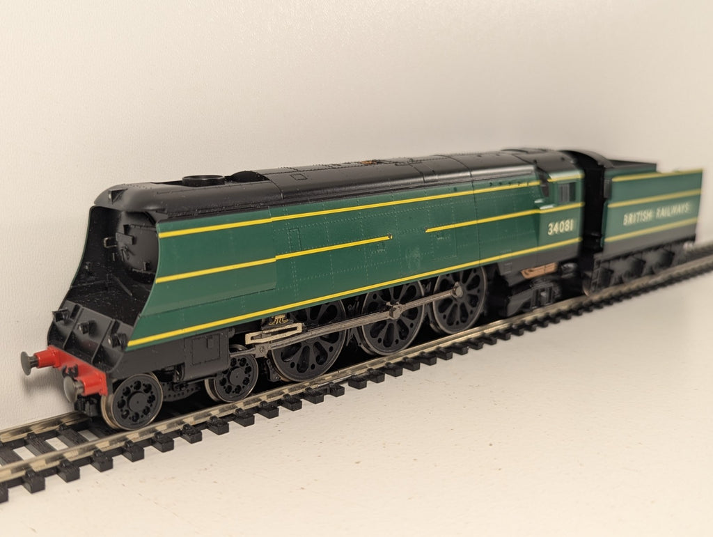 Hornby R2220 Battle of Britain Class Steam Locomotive