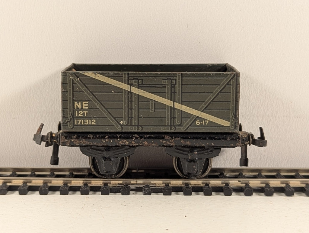 Trix Twin OO Gauge North Eastern 12-Ton Mineral Wagon - Wrong Box