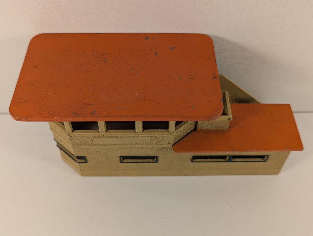 Hornby-Dublo OO Gauge D1 Signal Cabin Cream and Orange