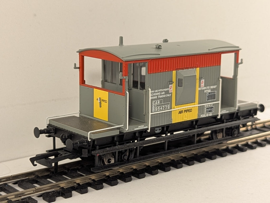 Hornby R6510 20 Ton Brake Van - BR Railfreight