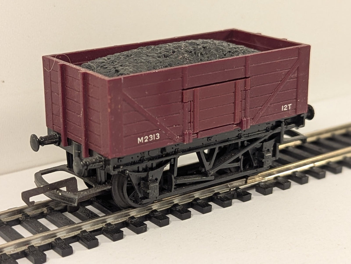Tri-ang OO Gauge R112 Goods Truck with Drop Doors