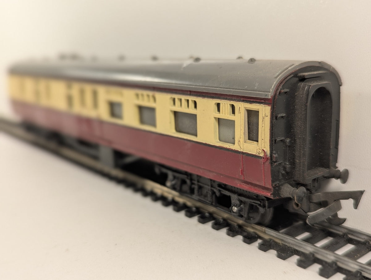Tri-ang OO Gauge BR Mk1 Brake Second Coach Passenger Coach M34000