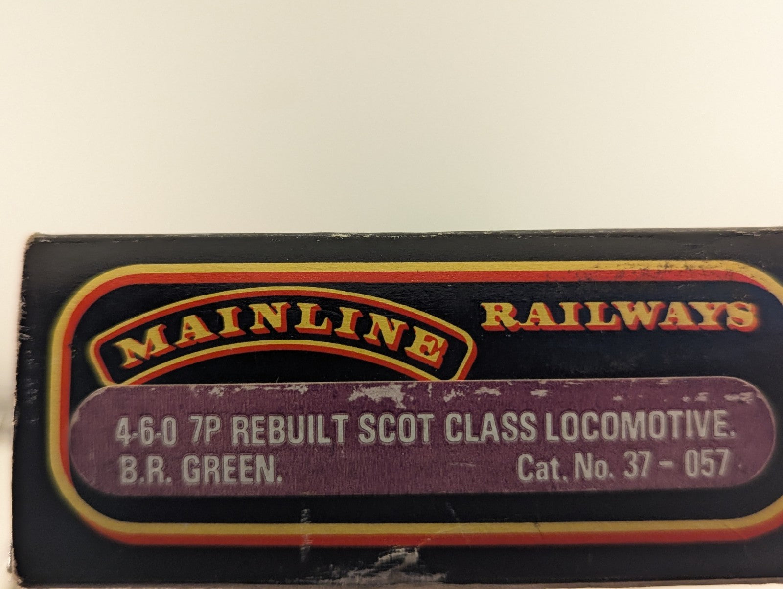 Mainline Railways 37-057 Rebuilt Scot Class 4-6-0 “Royal Scot” BR Green