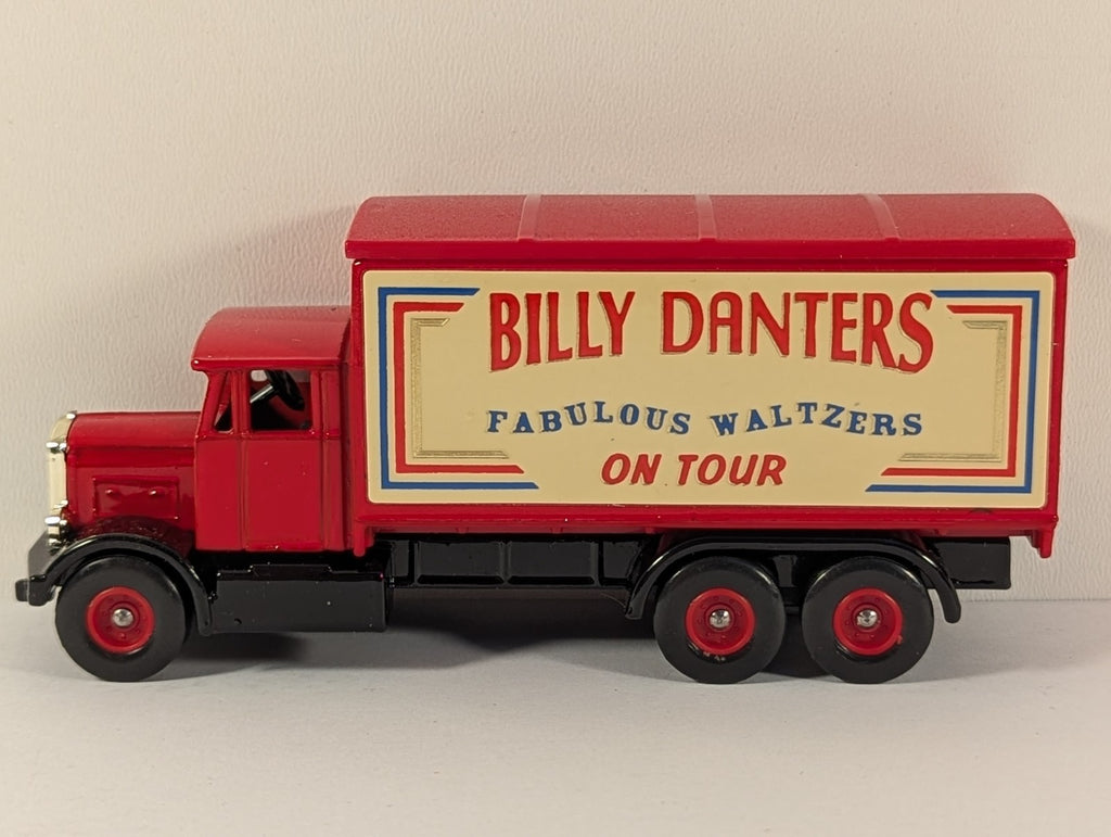Lledo “Days Gone” Scammell 6-Wheeler – Billy Danter’s Fabulous Waltzers