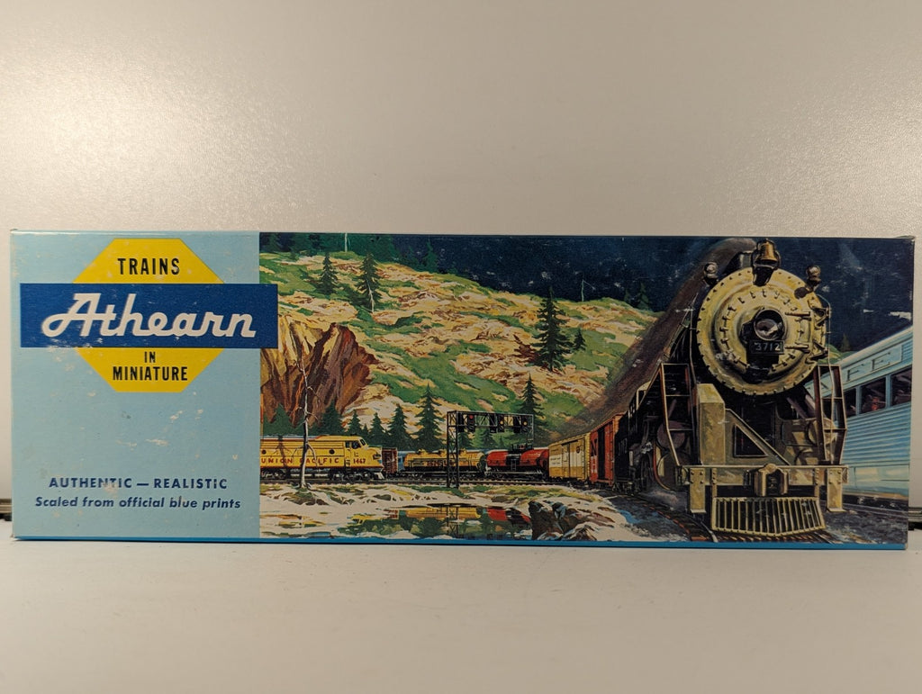 Athearn HO Gauge Streamlined RPO Passenger Coach 3708 Southern Pacific Daylight