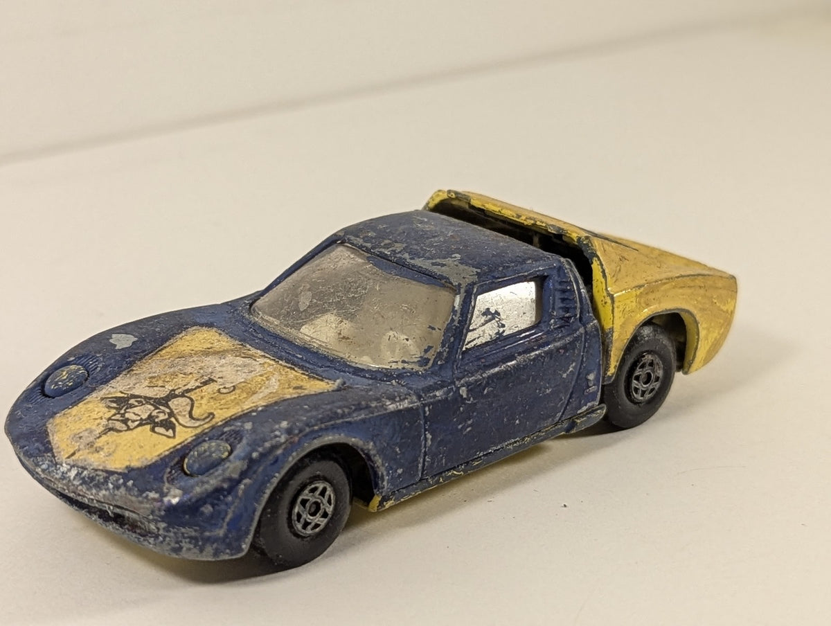 Matchbox Speed Kings K-24 Lamborghini Miura Die-cast Model Car Blue and Yellow