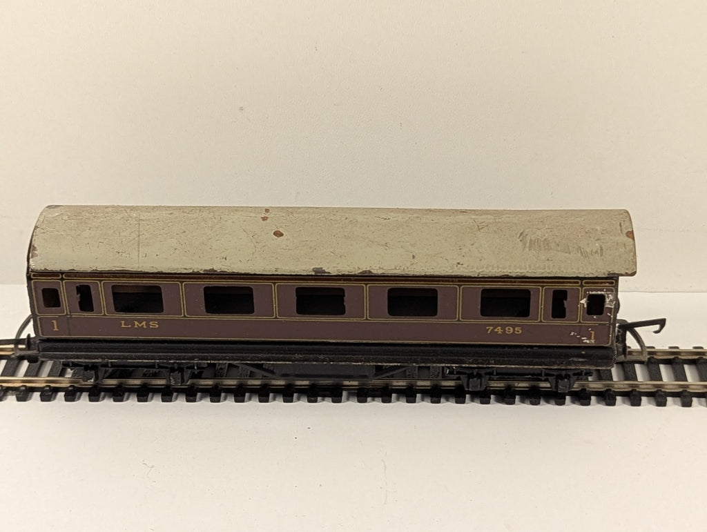 Trix LMS Tinplate 1st Class Composite Coach - Damaged Roof & Chipped Paint
