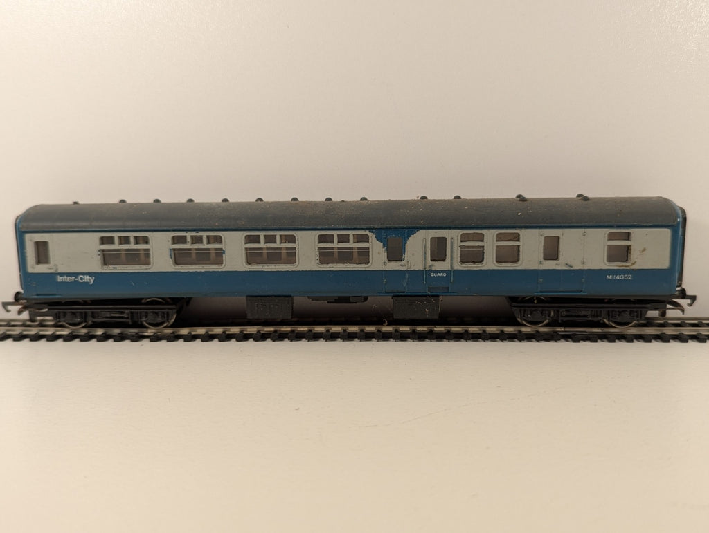 Hornby R922 OO Gauge BR Mk2 InterCity Brake 2nd Coach M14052