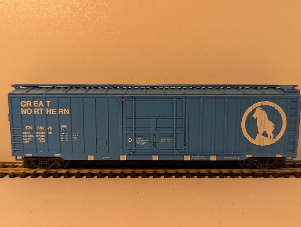 Athearn HO Gauge 50ft Outside Braced Boxcar Goods Wagon 38270 Great Northern