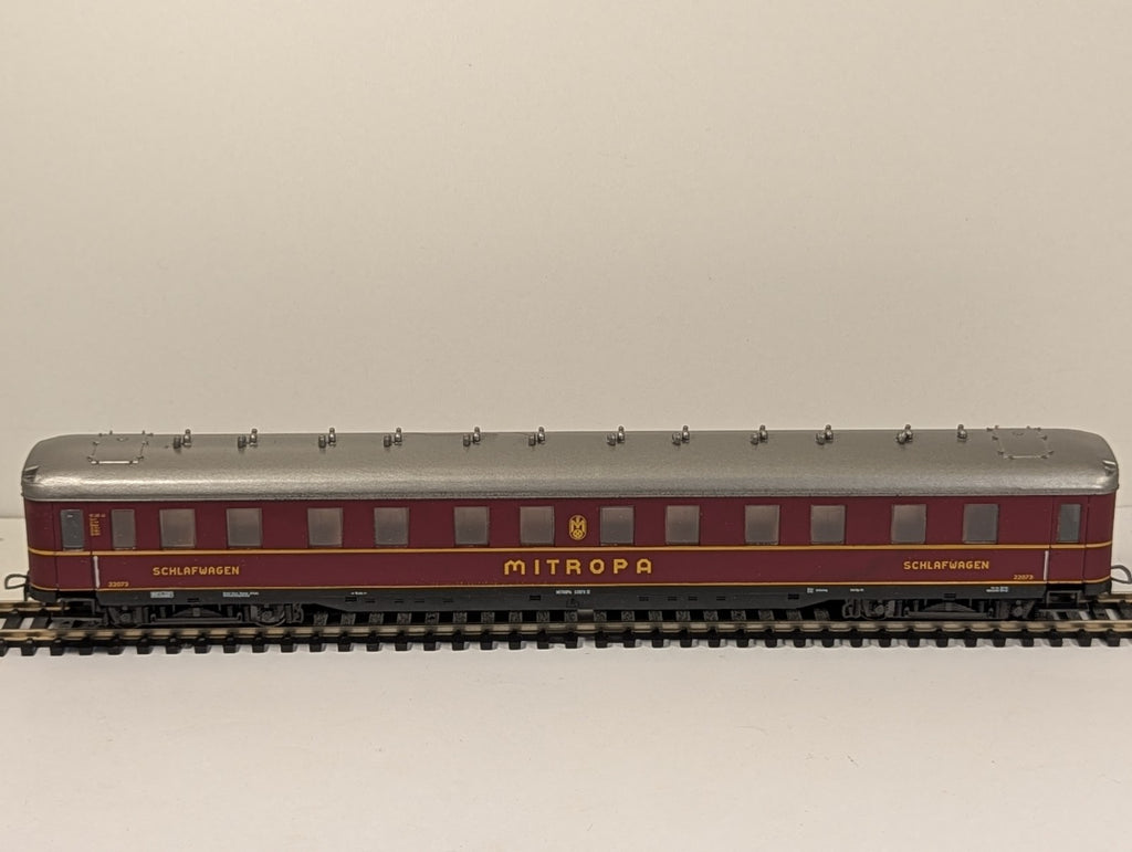 Liliput L382803 HO Gauge MITROPA Sleeping Car