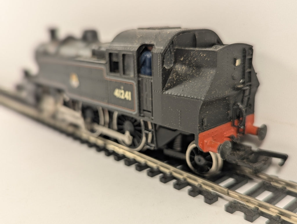 Bachmann OO Gauge Ivatt 2-6-2 Tank Steam Locomotive 41241 BR Lined Black 31-451