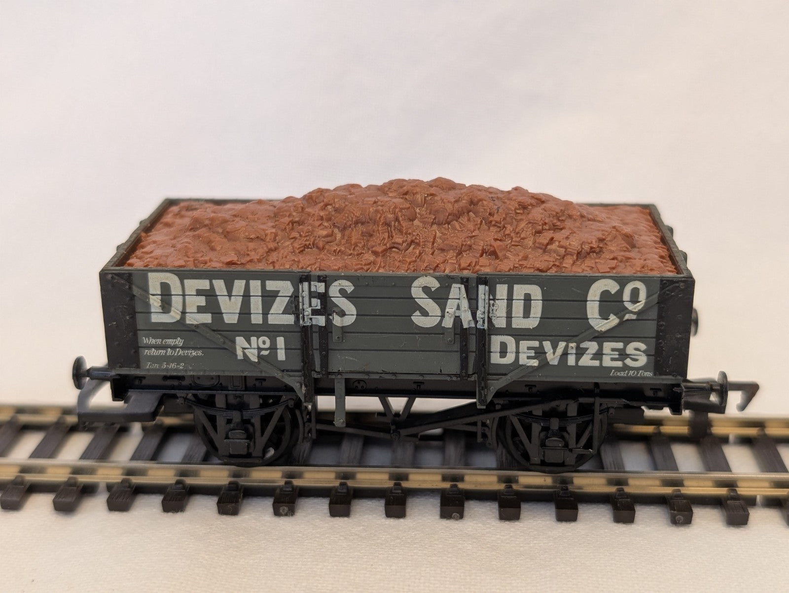 Airfix OO Gauge Devizes Sand Co 5 Plank Wagon Open Wagon 1 Devizes
