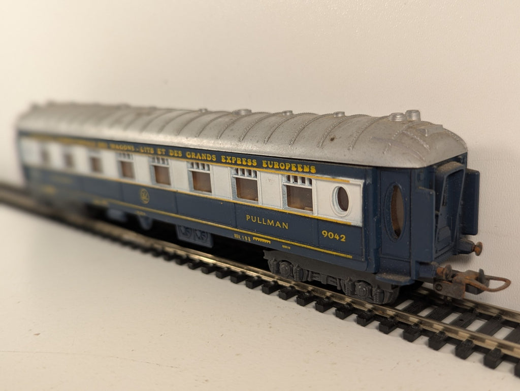 Lima 9042 HO Gauge CIWL Orient Express Pullman Coach