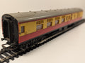 Hornby R928 BR Mk1 Composite Corridor Coach – Blood & Custard