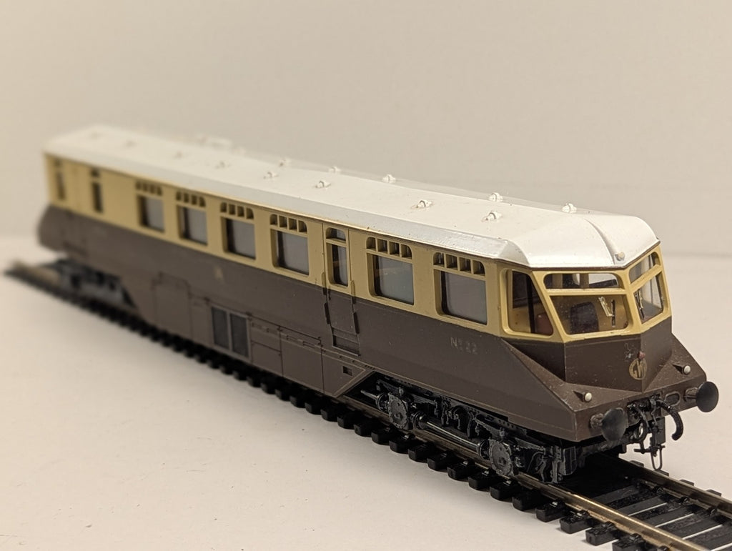 Lima OO Gauge GWR Railcar Diesel Railcar 22 GWR Chocolate and Cream