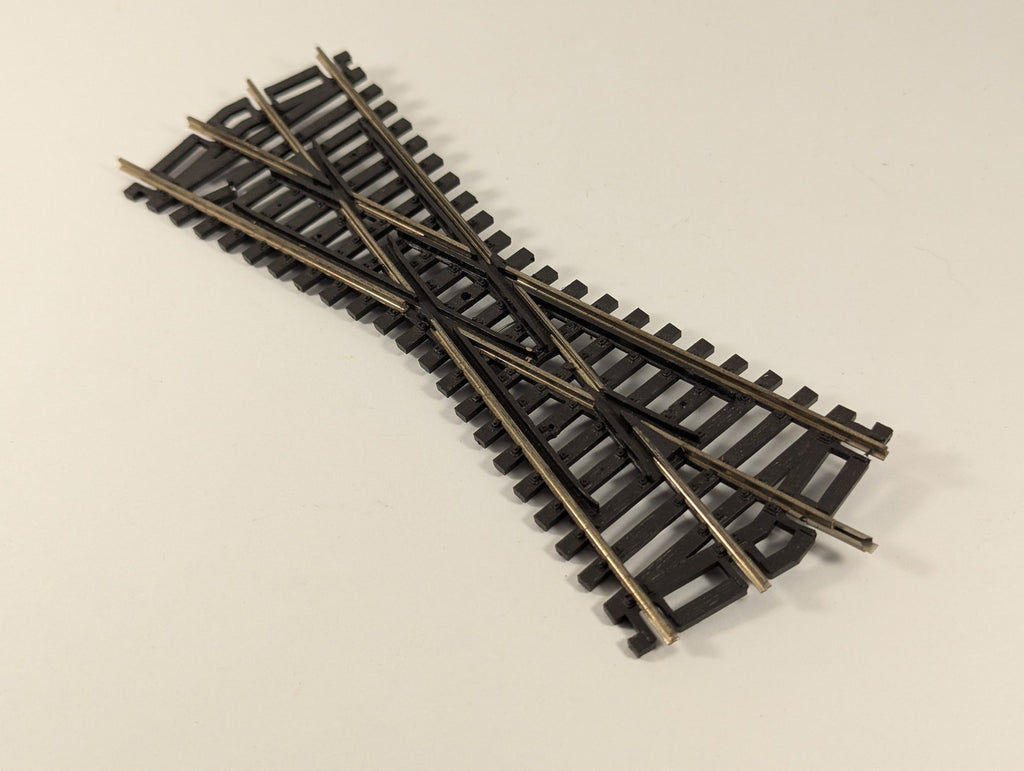 Peco OO Gauge Streamline Short Crossing (Insulfrog) Track SL-93
