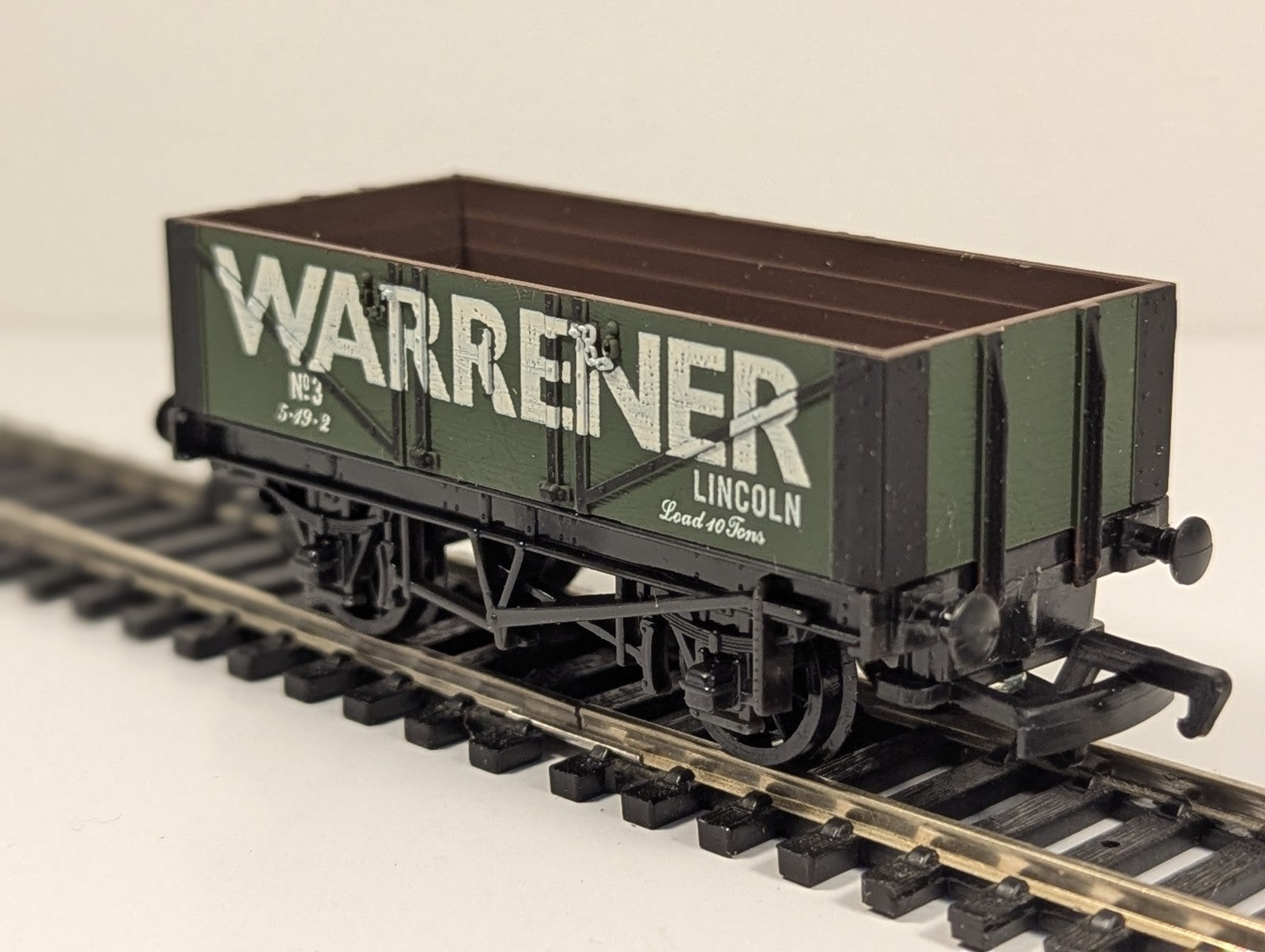 Mainline 37-132 OO Gauge Warrener No.3 5 Plank Wagon