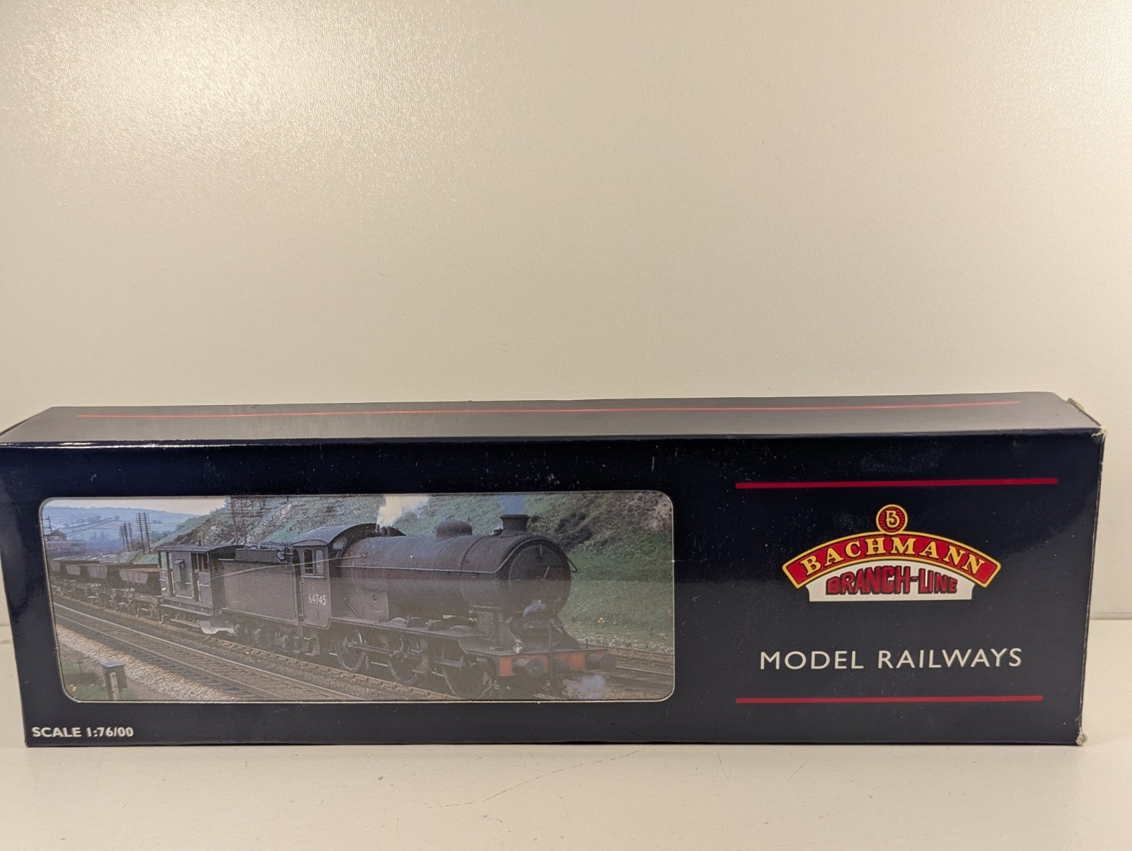 Bachmann Branchline OO Gauge 31-855A Class J39 64897 BR Black Early Emblem