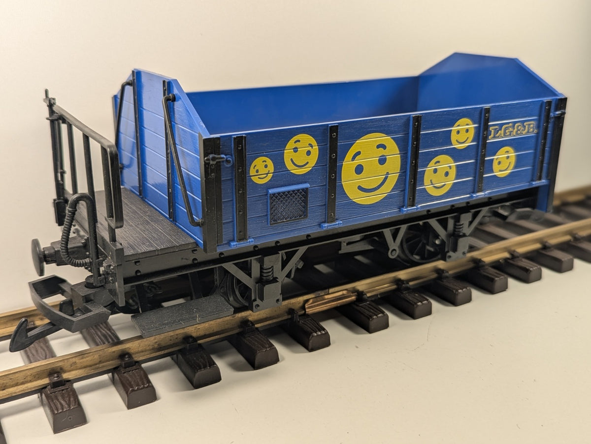 LGB 94306 G Gauge Smiley Face Gondola