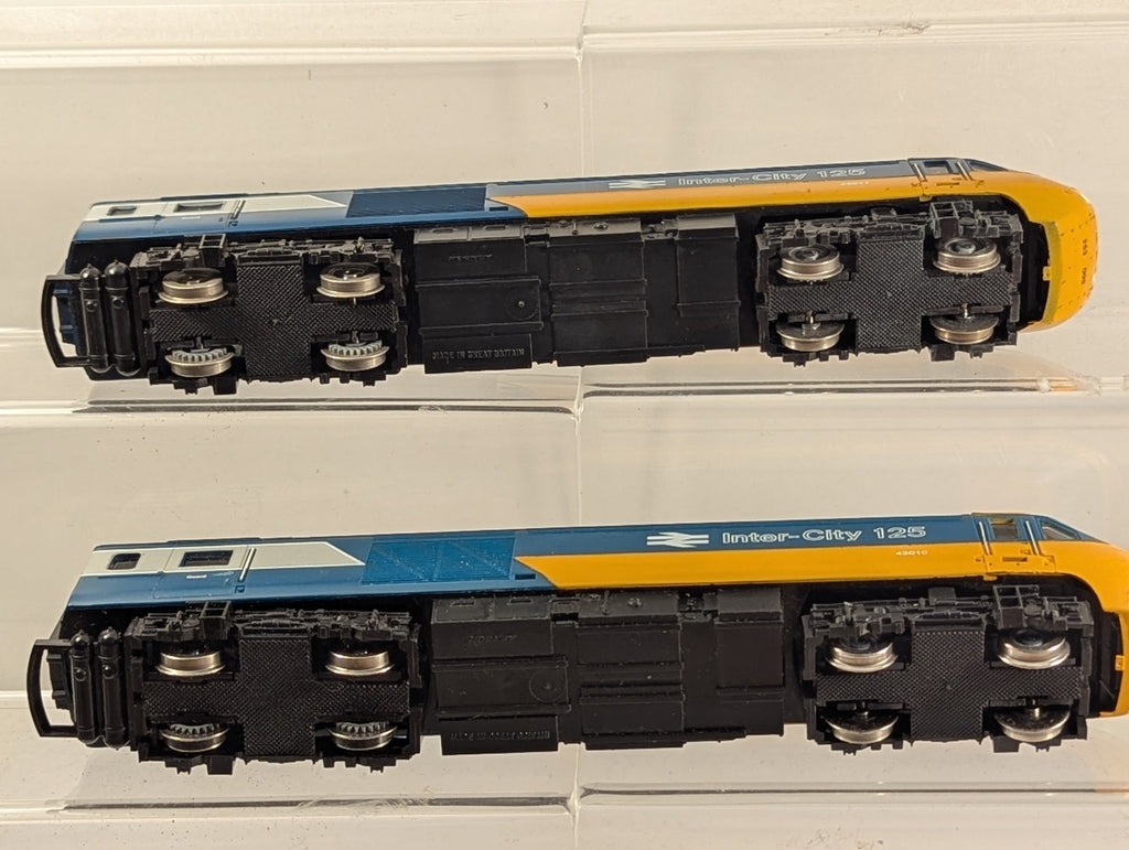 Hornby OO Gauge Class 43 HST Power Cars Diesel Locomotive 2 Car